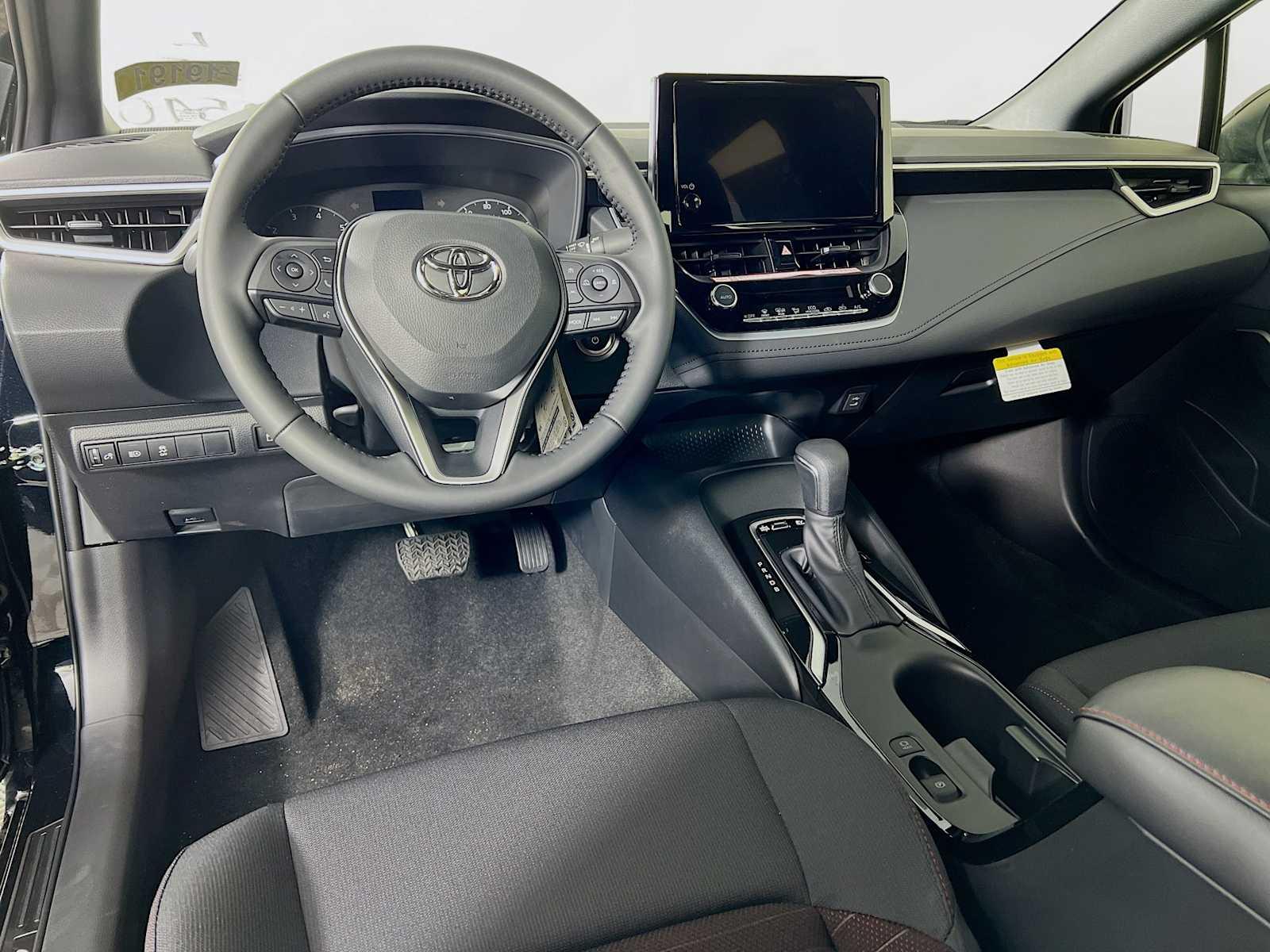 2025 Toyota Corolla Hybrid SE - Photo 6