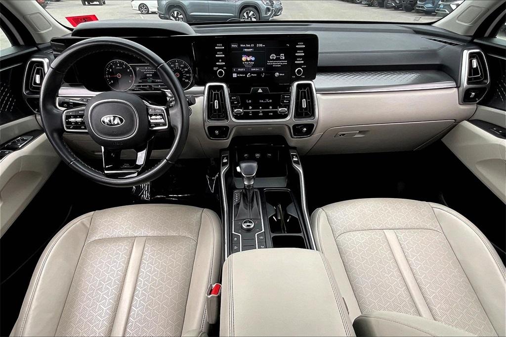 2021 Kia Sorento S - Photo 21