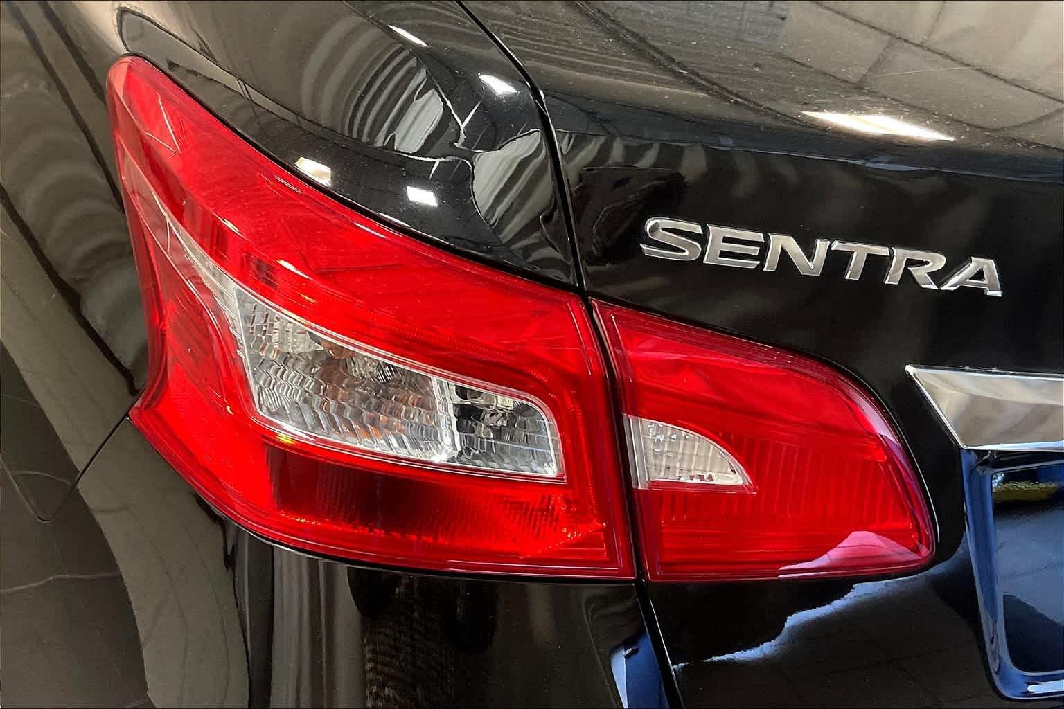 2019 Nissan Sentra SV - Photo 31