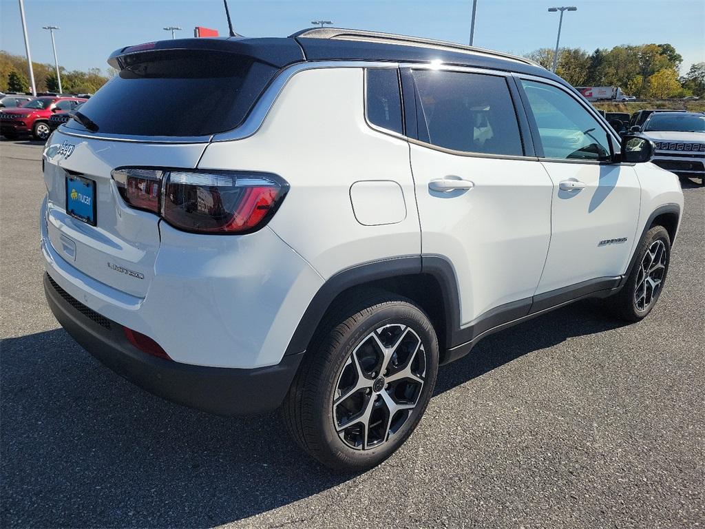 2025 Jeep Compass Limited - Photo 4