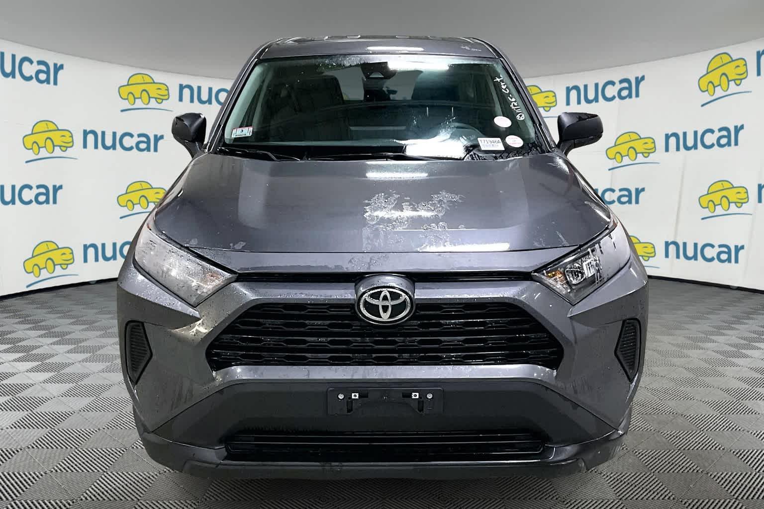 2022 Toyota RAV4 LE - Photo 2