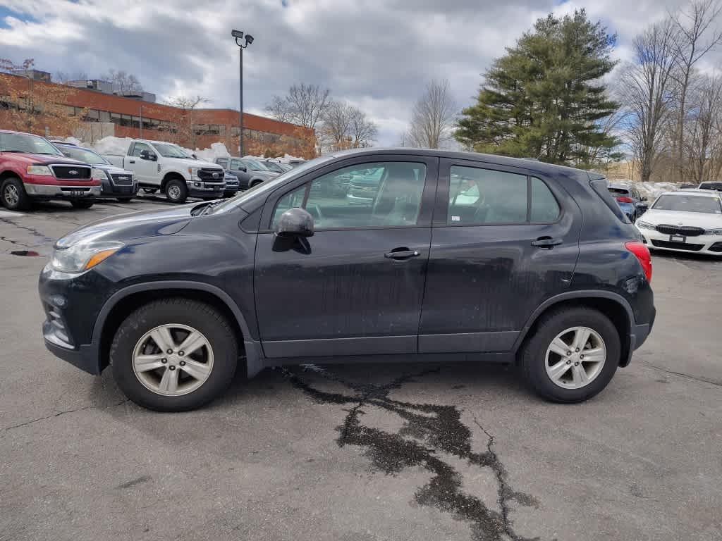 2019 Chevrolet Trax LS - Photo 11