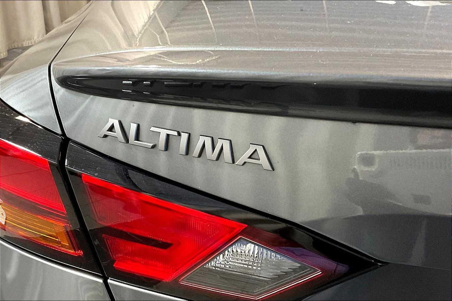 2023 Nissan Altima 2.5 SR - Photo 29