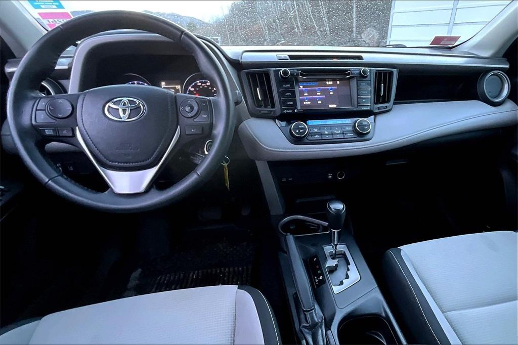 2017 Toyota RAV4 XLE AWD - Photo 21