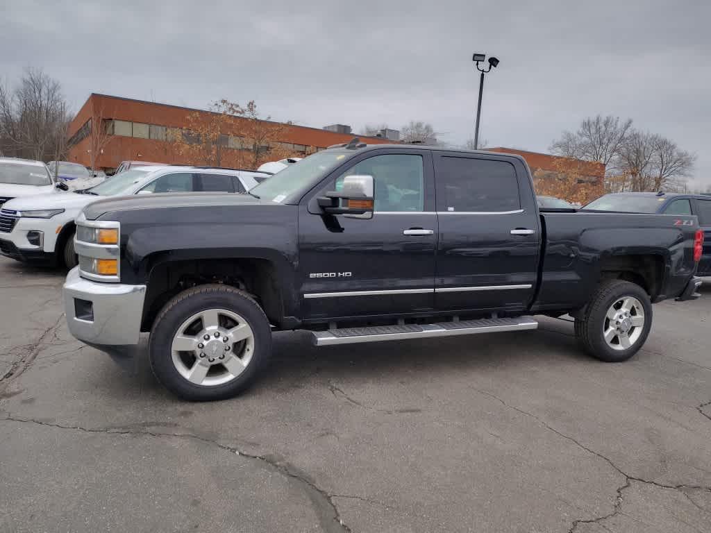 2019 Chevrolet Silverado 2500HD LTZ - Photo 6