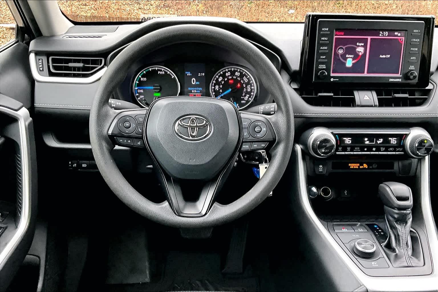 2021 Toyota RAV4 Hybrid LE - Photo 17