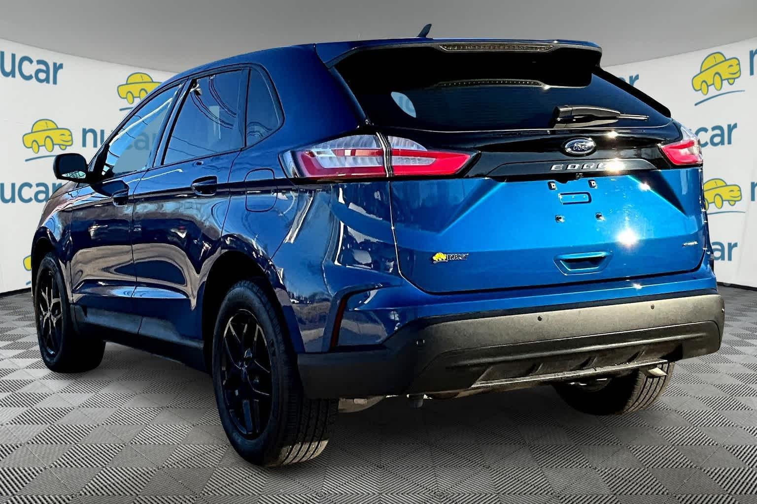 2022 Ford Edge SE - Photo 4