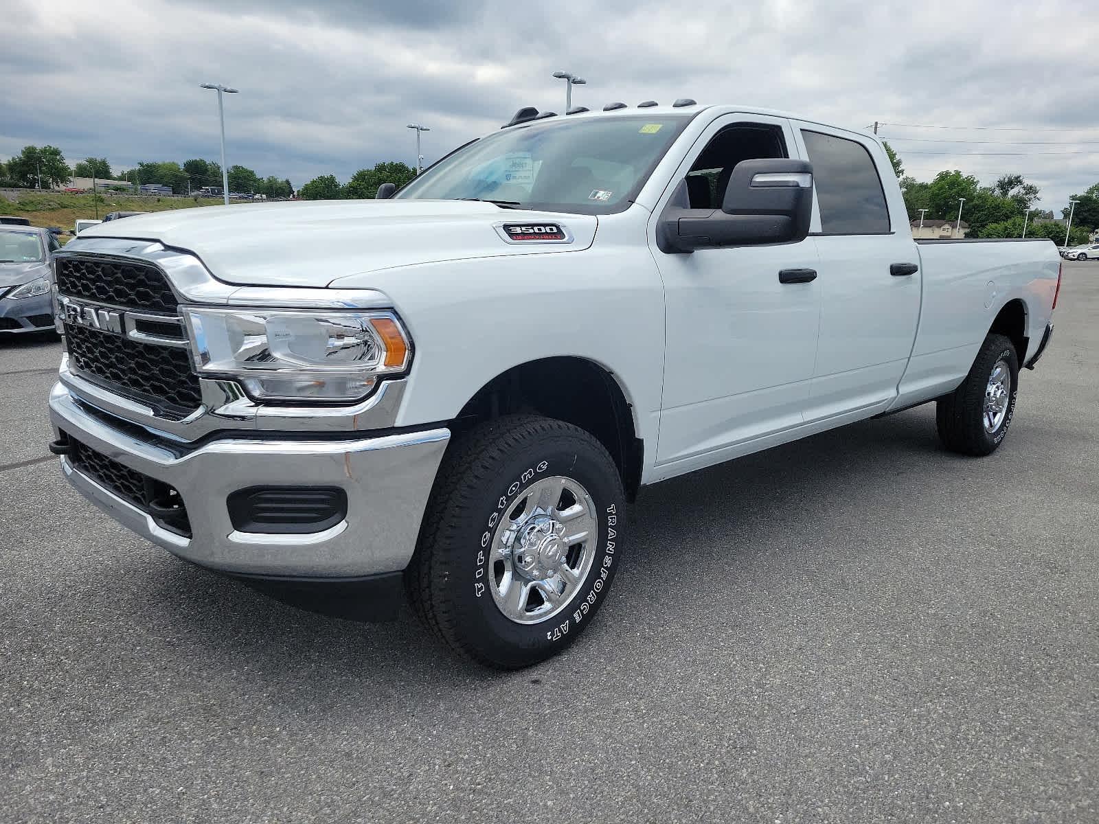 2024 Ram 3500 Tradesman 4x4 Crew Cab 8 Box - Photo 2