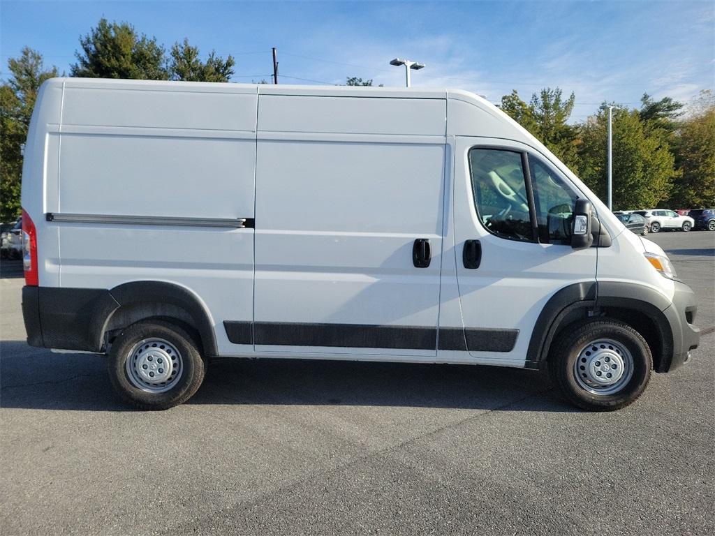 2025 Ram ProMaster 2500 High Roof - Photo 6