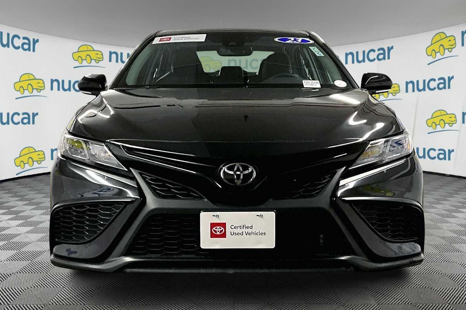 2023 Toyota Camry SE - Photo 2