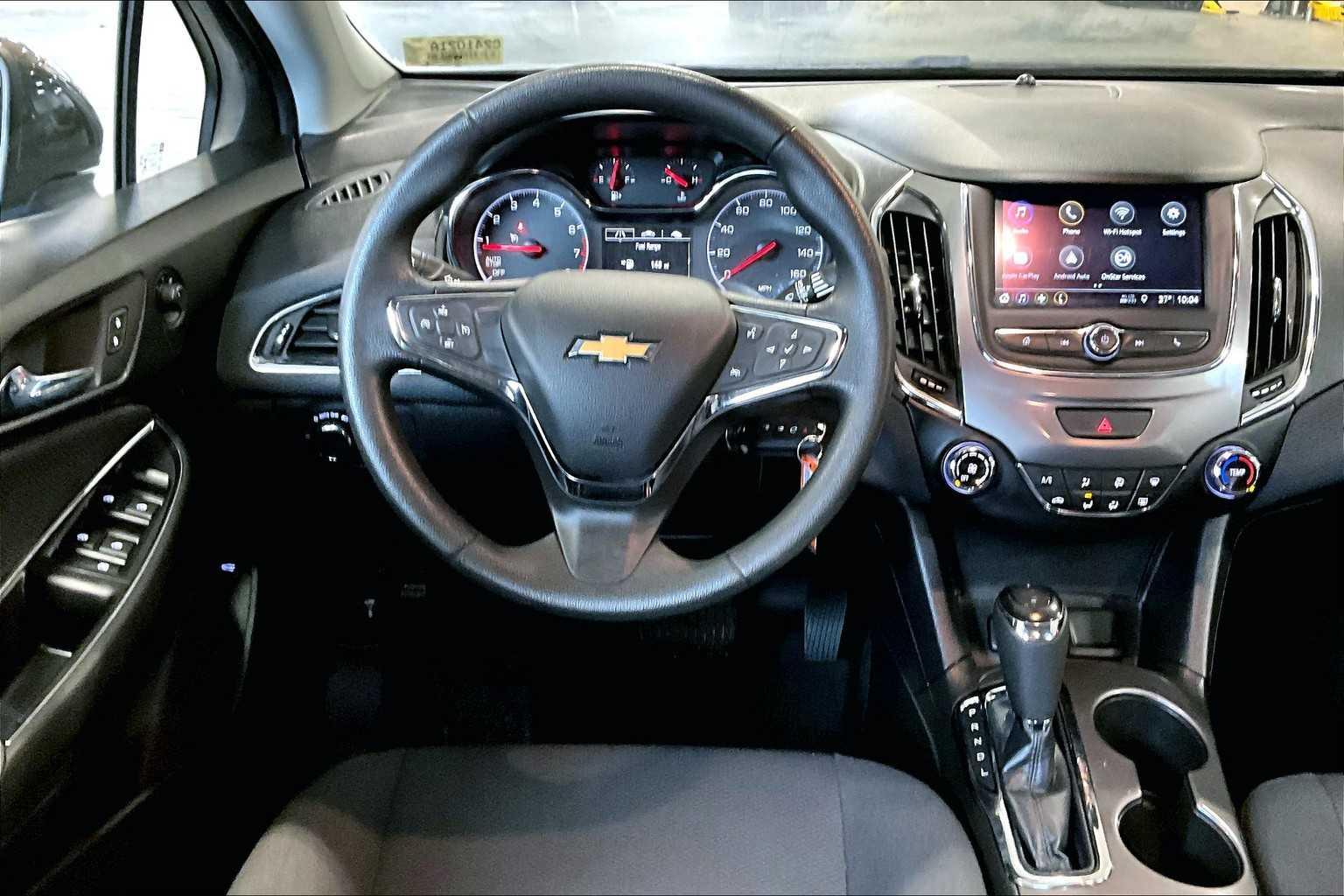 2019 Chevrolet Cruze LS - Photo 17