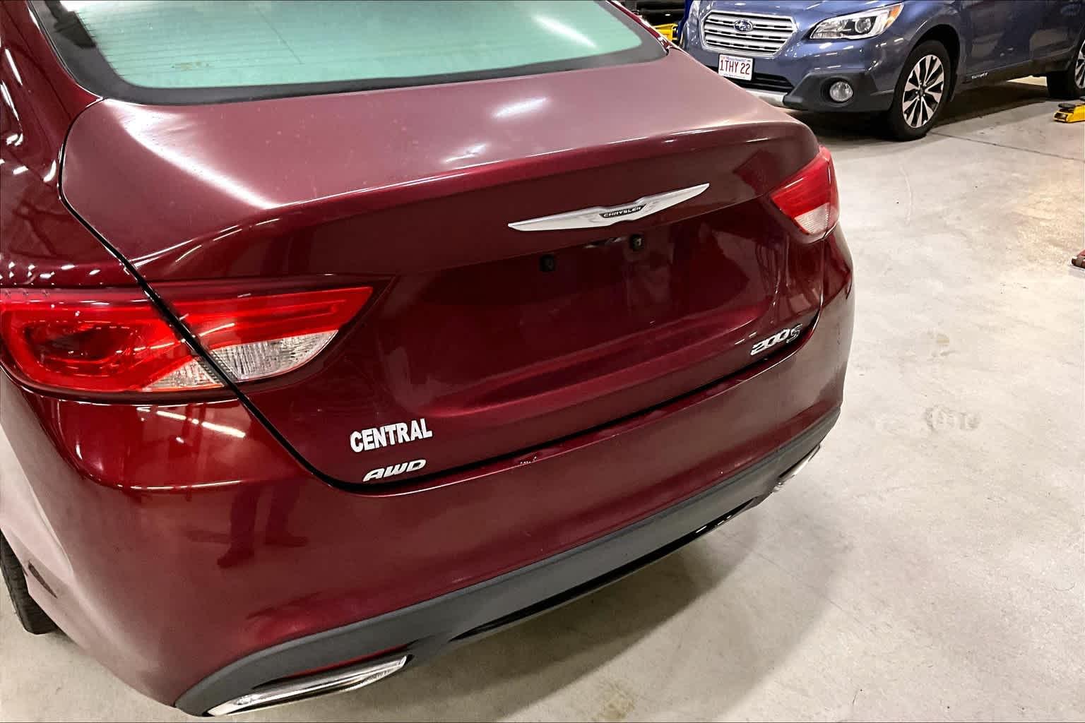 2015 Chrysler 200 S - Photo 7