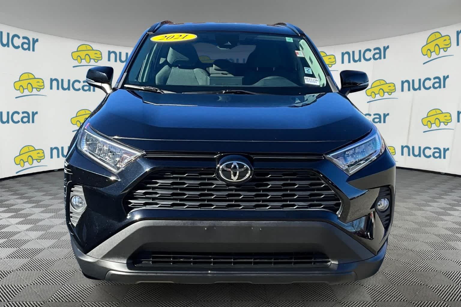 2021 Toyota RAV4 XLE - Photo 4