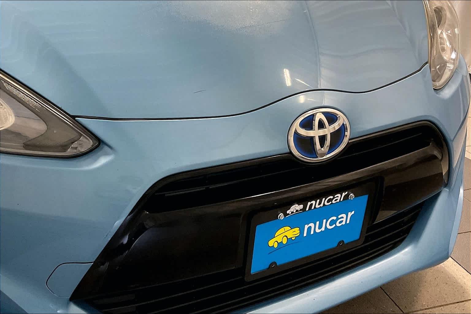 2015 Toyota Prius c Three - Photo 29