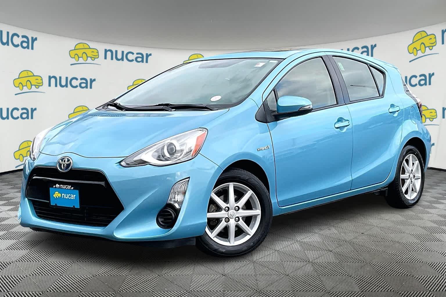 2015 Toyota Prius c Three - Photo 3