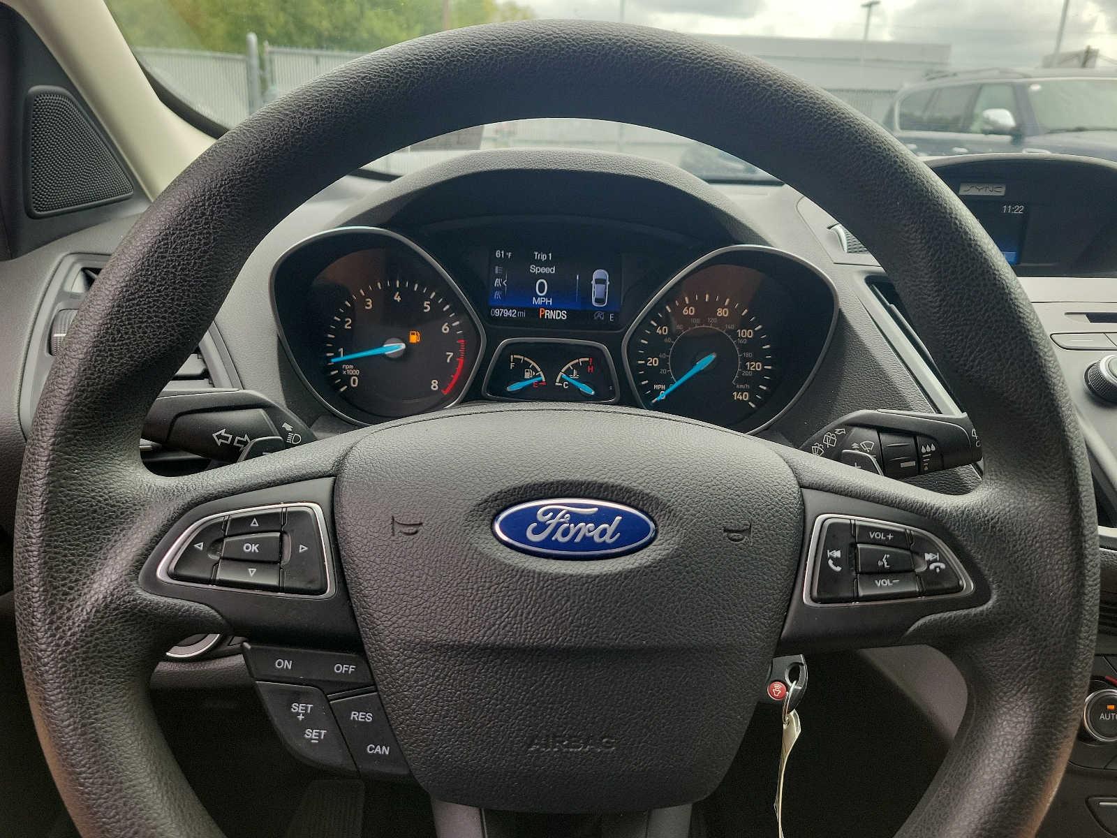 2017 Ford Escape SE - Photo 19