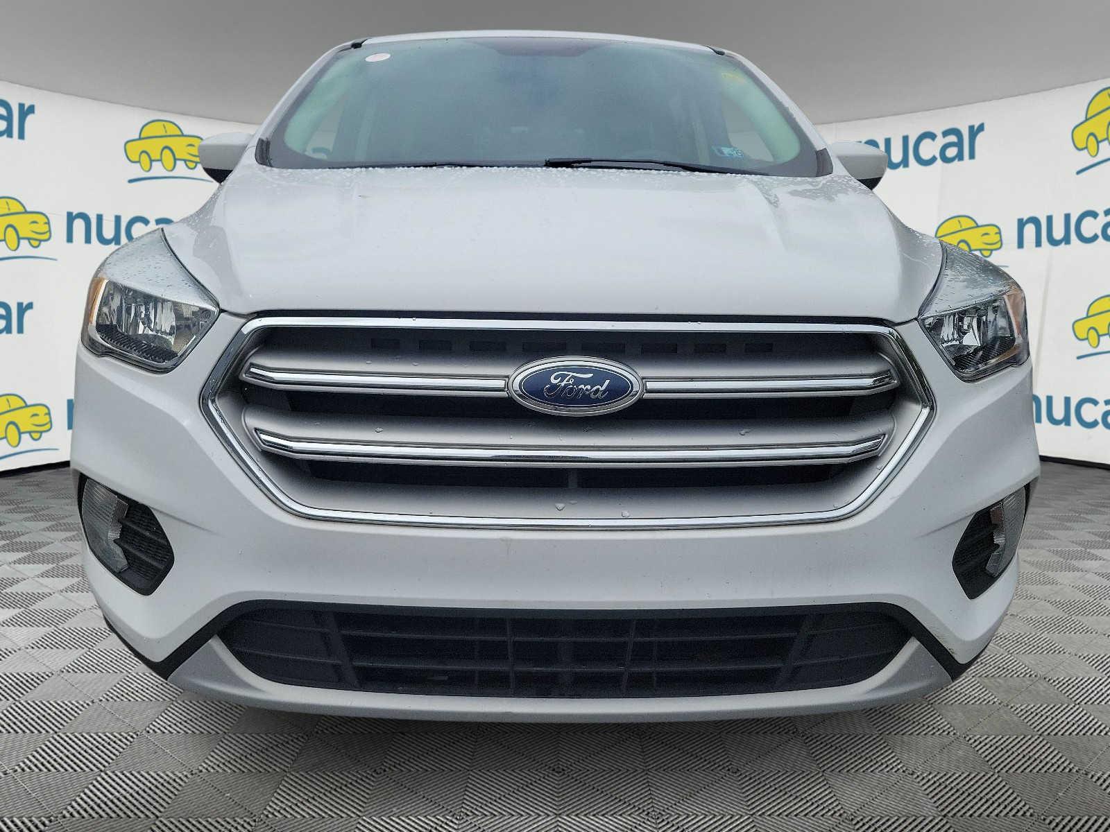 2017 Ford Escape SE - Photo 2