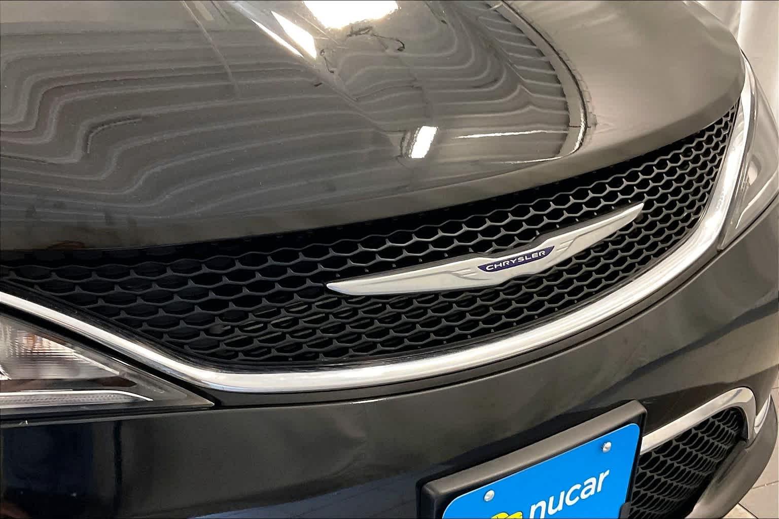 2019 Chrysler Pacifica Limited - Photo 32