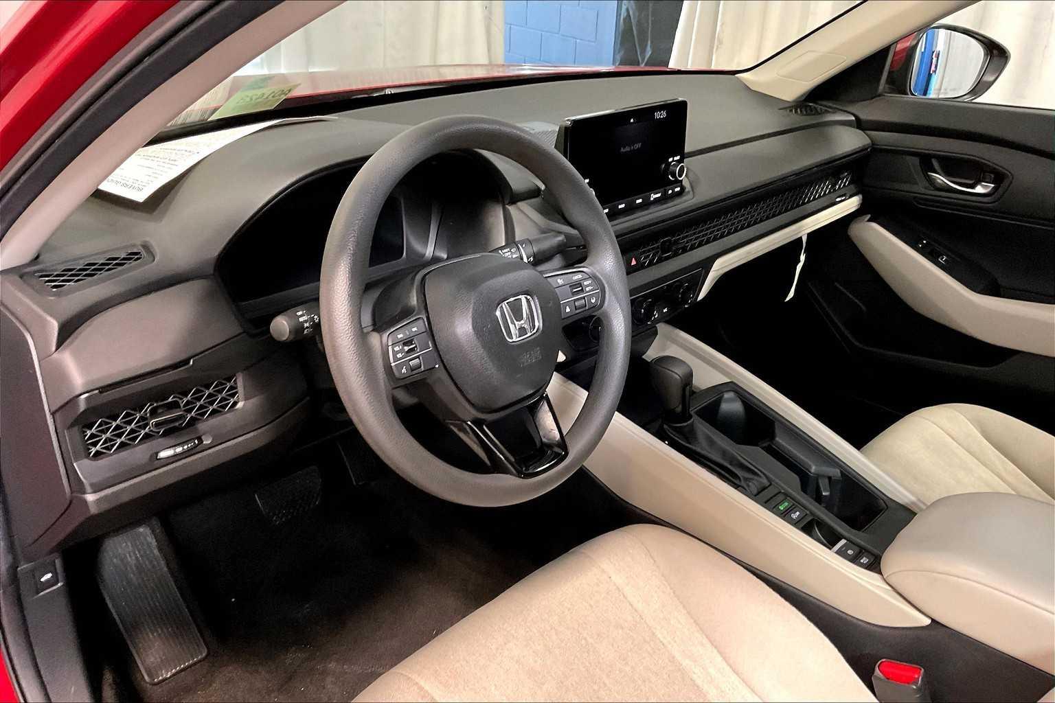 2024 Honda Accord LX - Photo 8