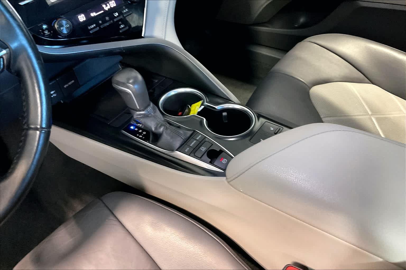 2018 Toyota Camry XLE - Photo 20