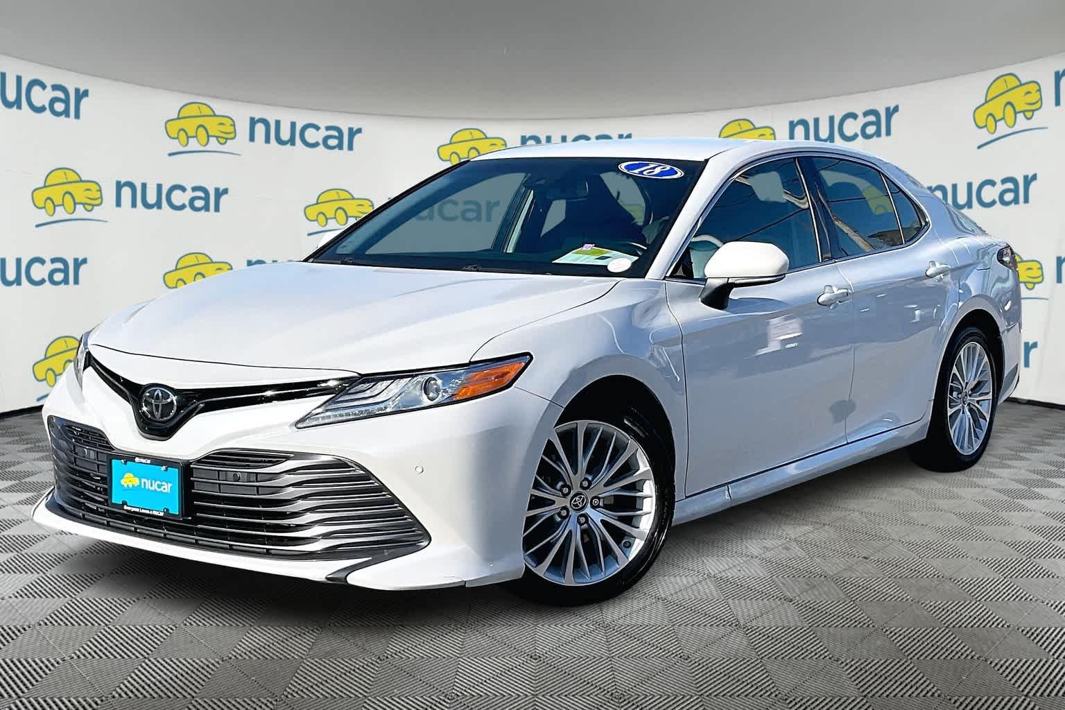 2018 Toyota Camry XLE - Photo 3