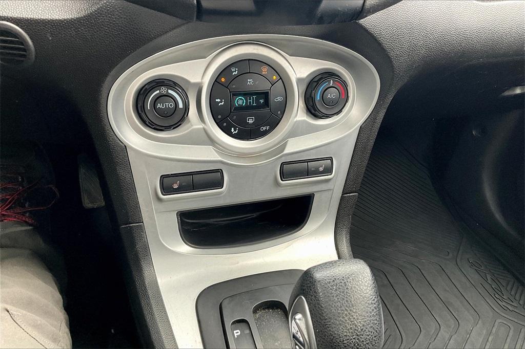 2019 Ford Fiesta SE - Photo 24