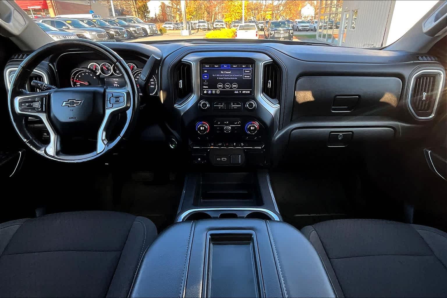 2020 Chevrolet Silverado 1500 RST 4WD Crew Cab 147 - Photo 21