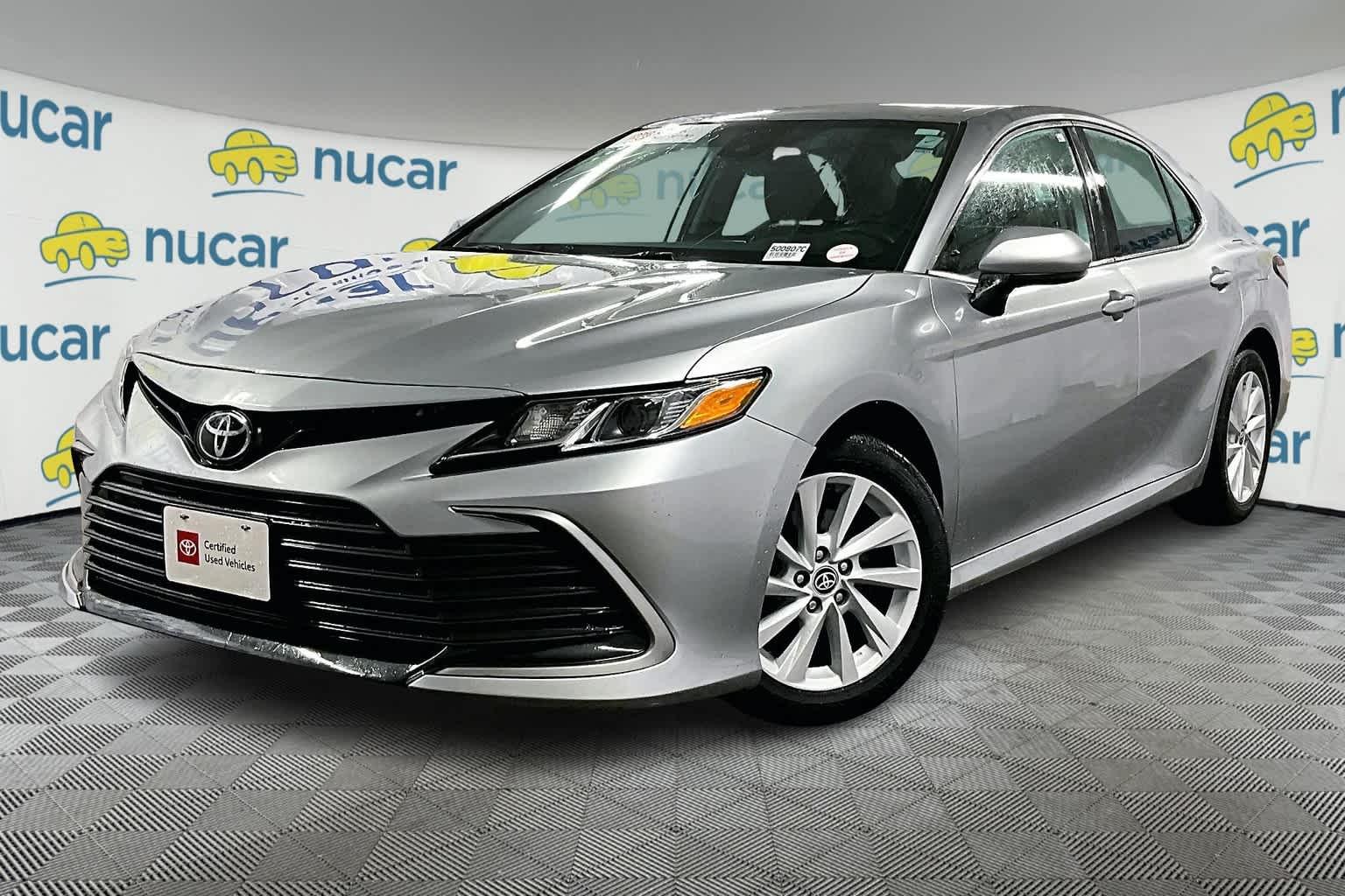 2022 Toyota Camry LE - Photo 3