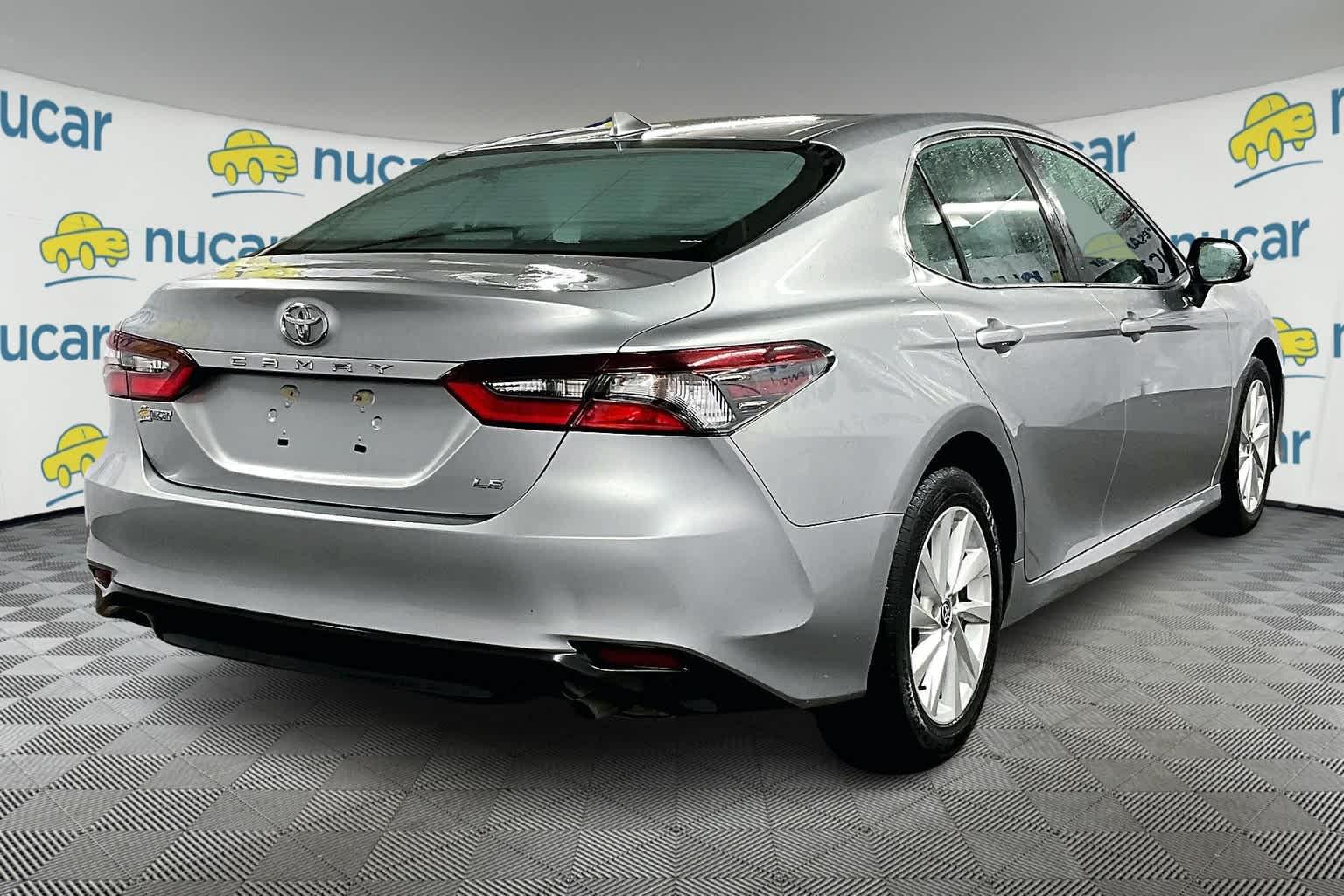 2022 Toyota Camry LE - Photo 6