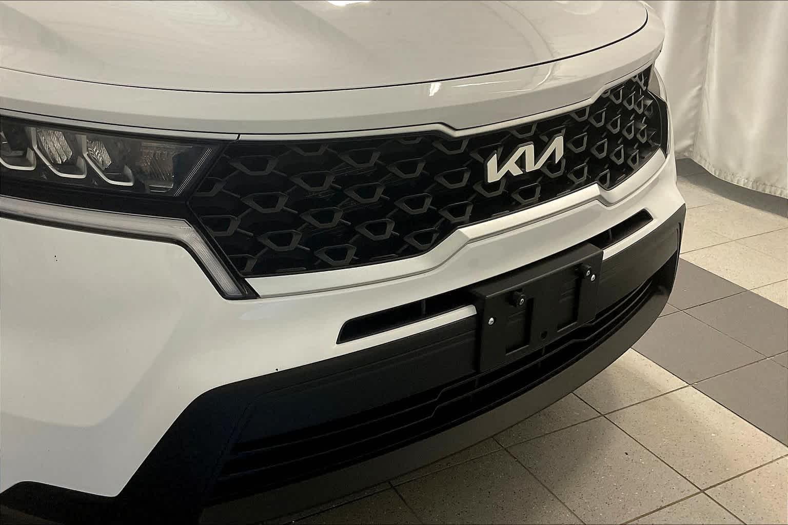 2023 Kia Sorento LX - Photo 31