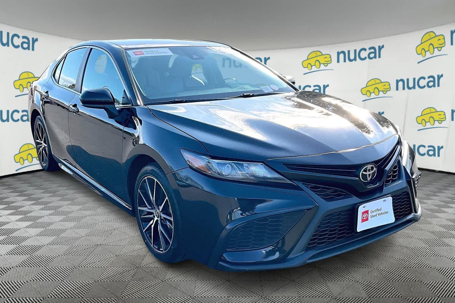 2021 Toyota Camry SE - Photo 1