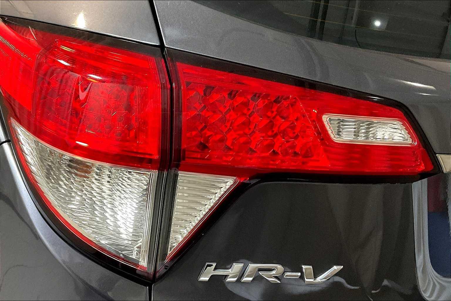 2021 Honda HR-V LX - Photo 30