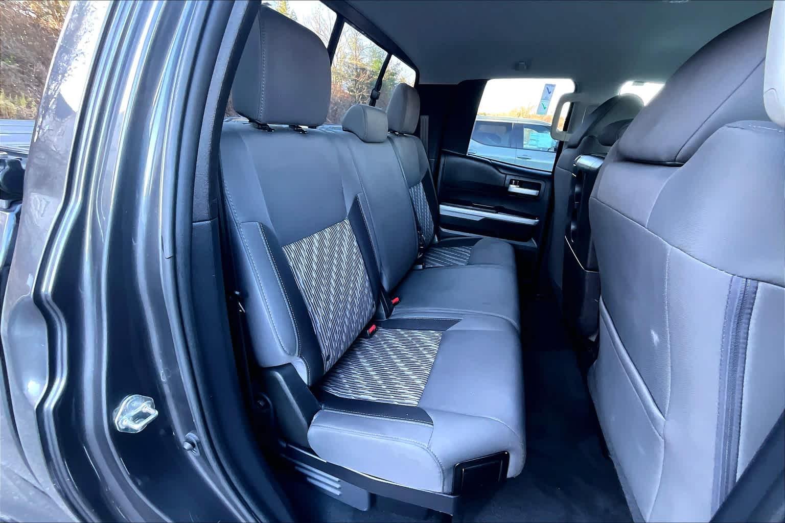 2019 Toyota Tundra SR5 Double Cab 6.5 Bed 4.6L - Photo 16