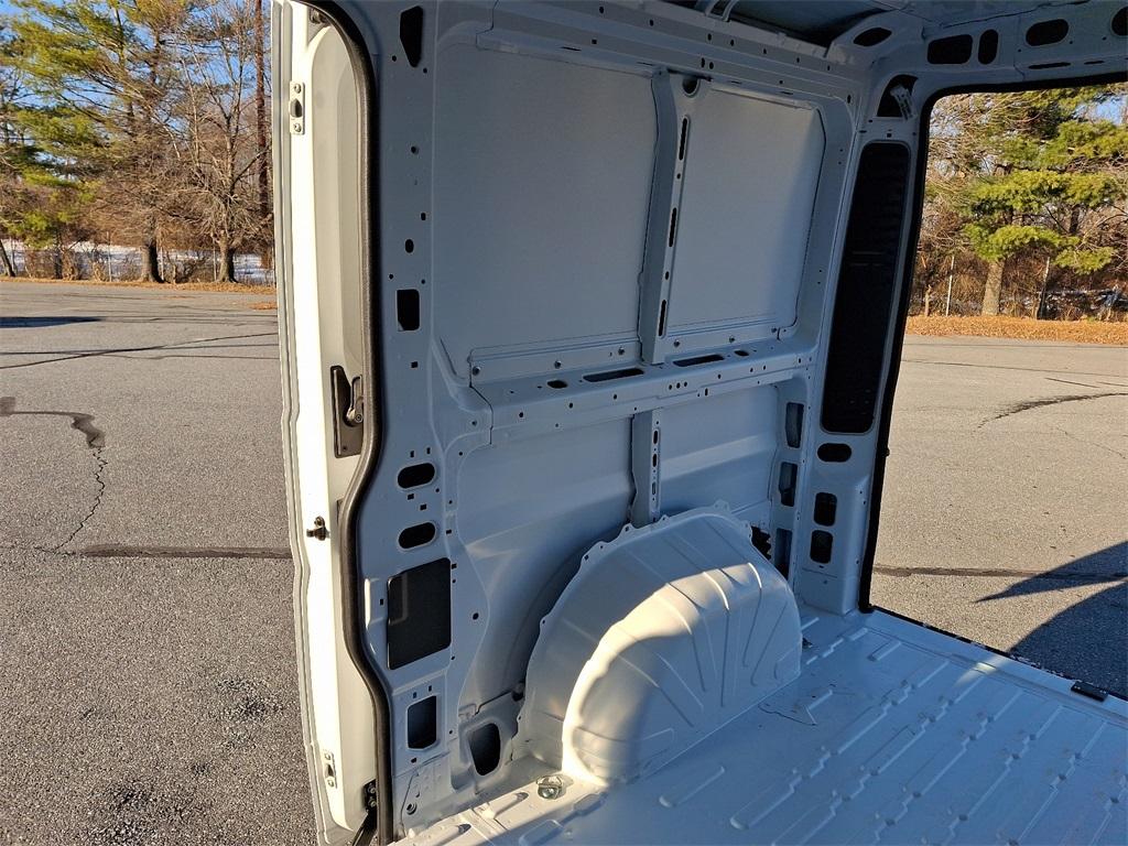 2025 Ram ProMaster 1500 Low Roof - Photo 18