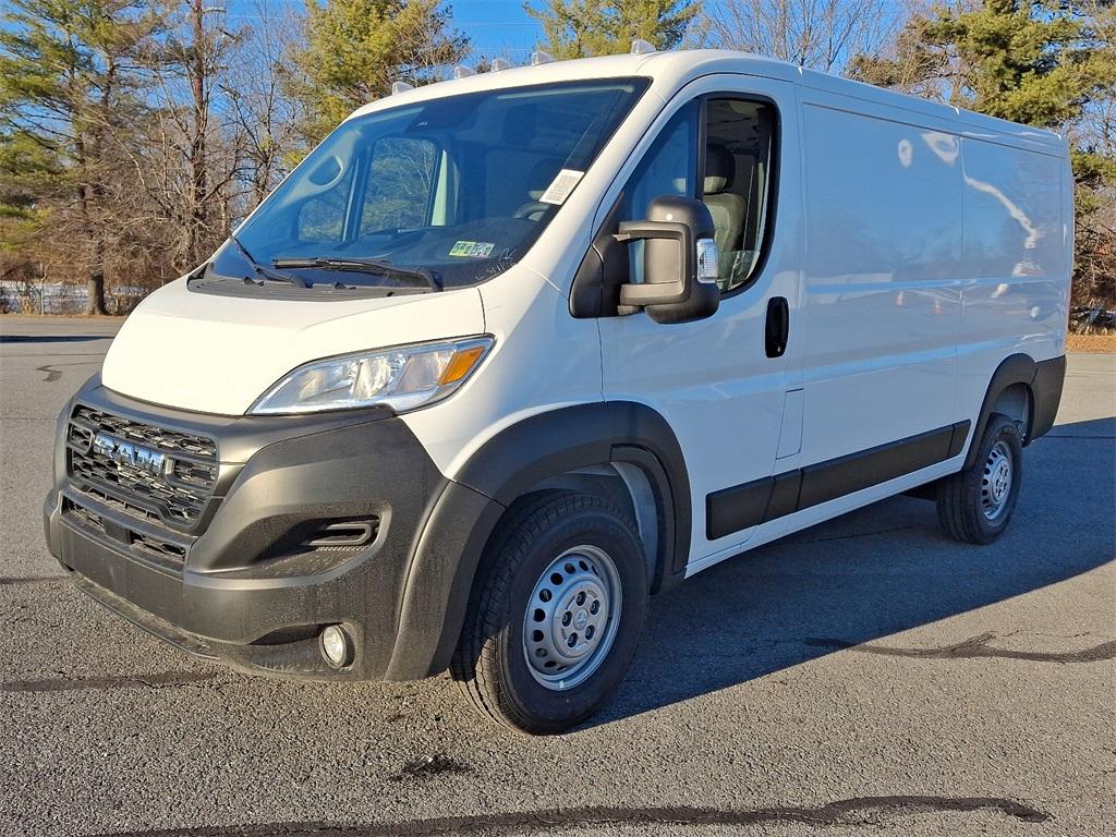 2025 Ram ProMaster 1500 Low Roof - Photo 2