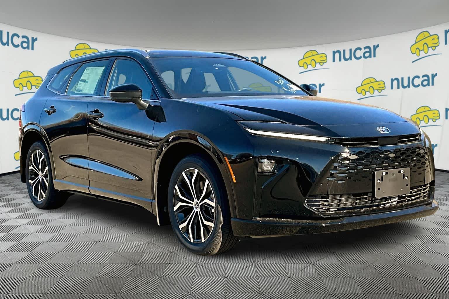 2025 Toyota Crown Signia XLE