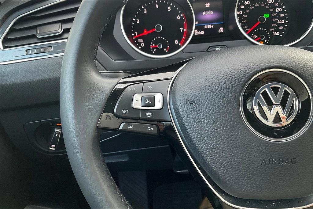 2020 Volkswagen Tiguan 2.0T SE - Photo 22