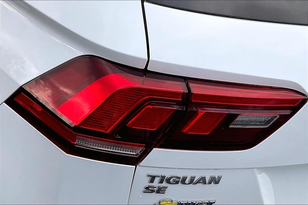 2020 Volkswagen Tiguan 2.0T SE - Photo 30