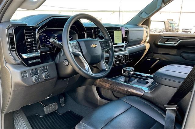 2024 Chevrolet Silverado 1500 LTZ - Photo 8