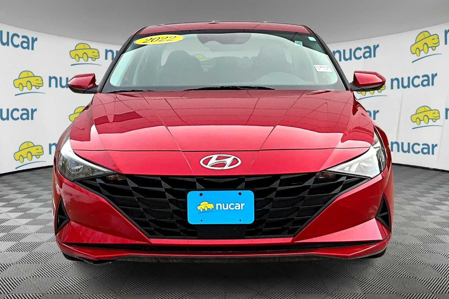 2022 Hyundai Elantra SEL - Photo 2