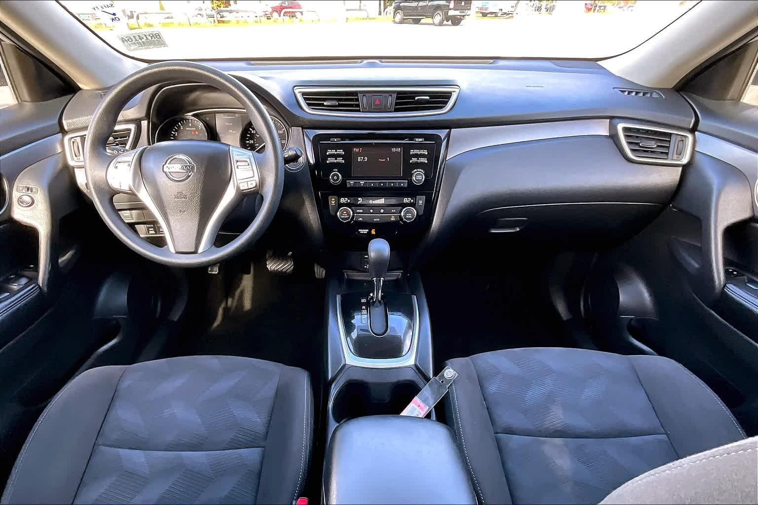 2015 Nissan Rogue SV - Photo 21