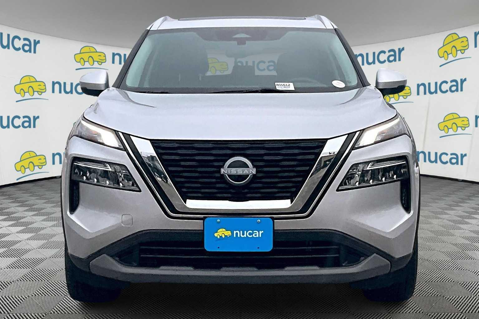 2023 Nissan Rogue SV - Photo 2