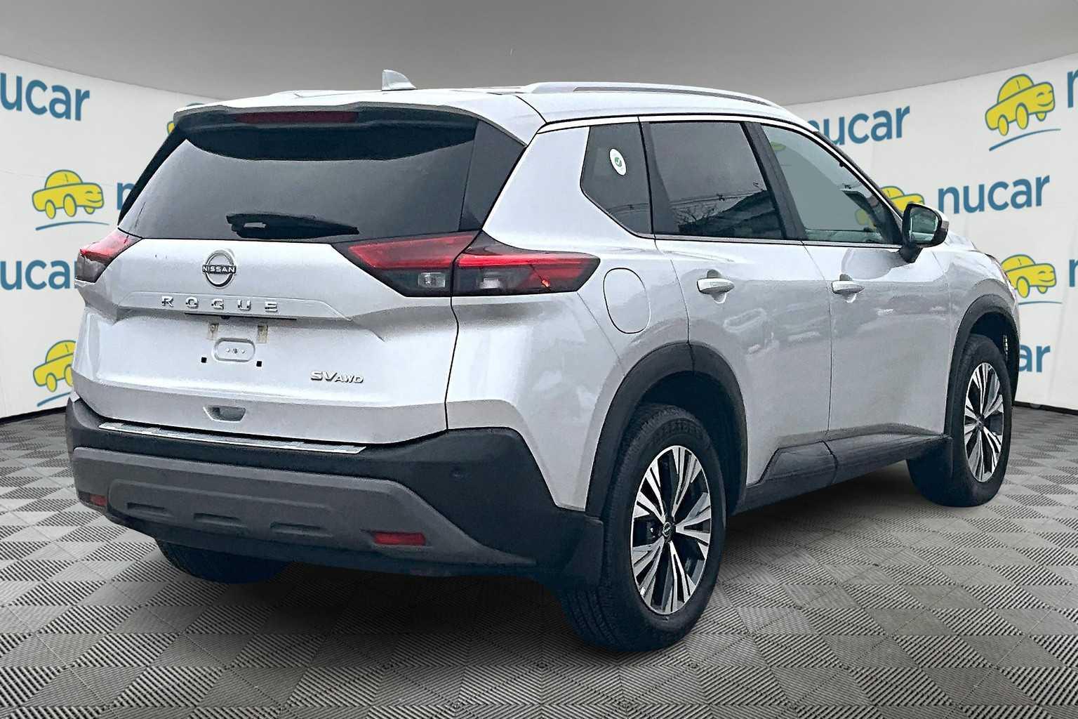 2023 Nissan Rogue SV - Photo 6