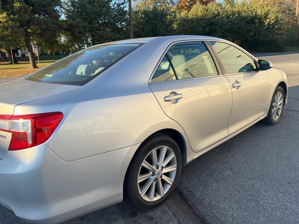 2013 Toyota Camry XLE - Photo 4