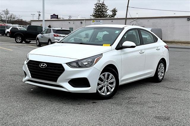 2018 Hyundai Accent SE - Photo 2