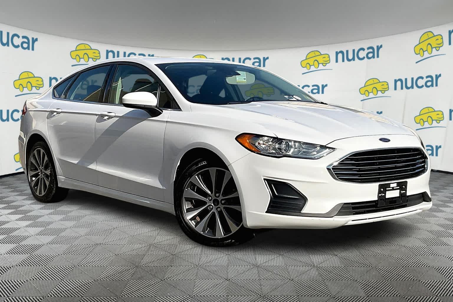 2020 Ford Fusion SE - Photo 1