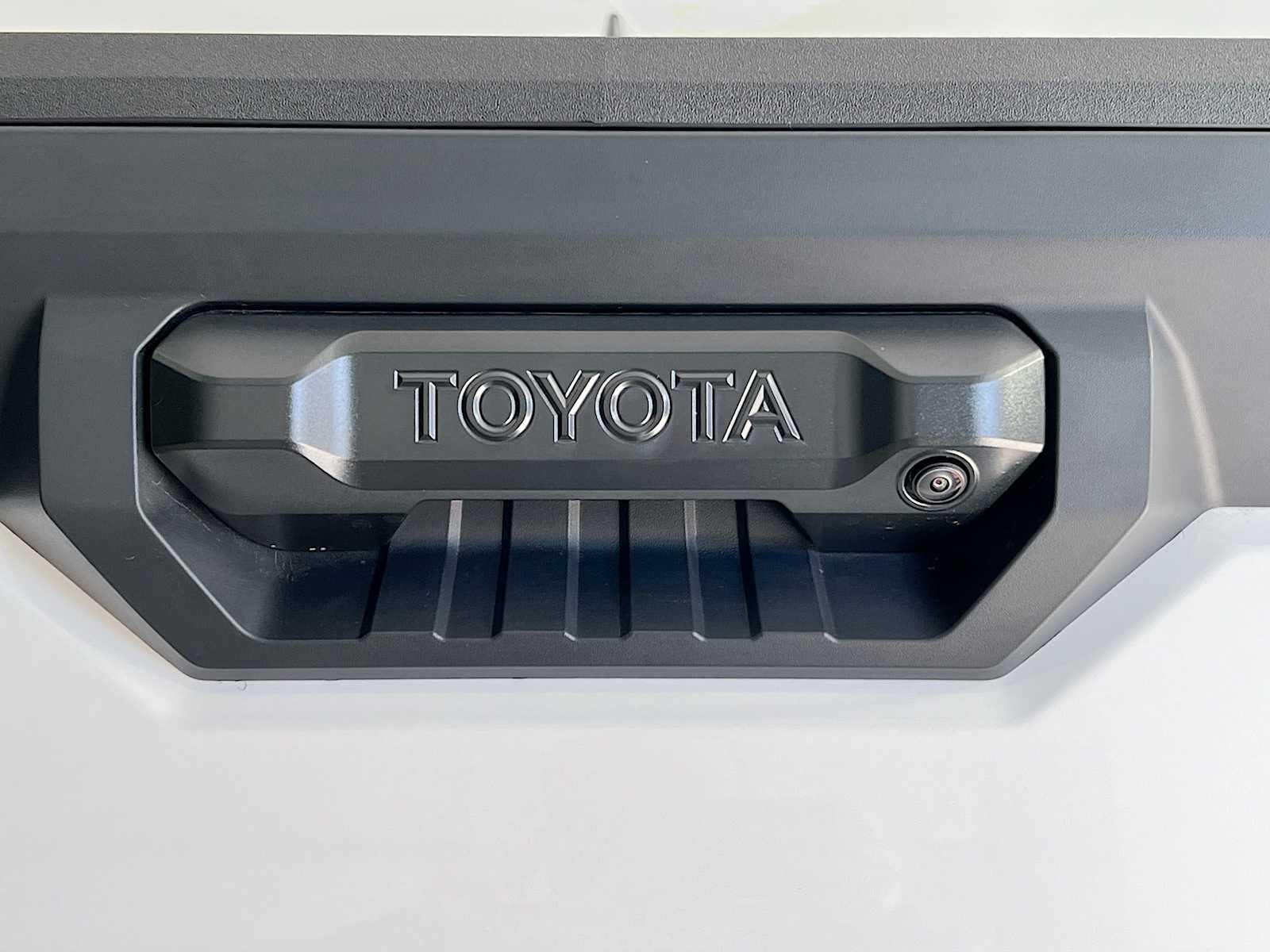 2025 Toyota Tundra SR5 CrewMax 5.5 Bed - Photo 18