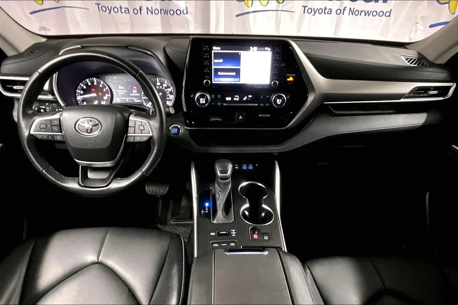 2022 Toyota Highlander XLE - Photo 21