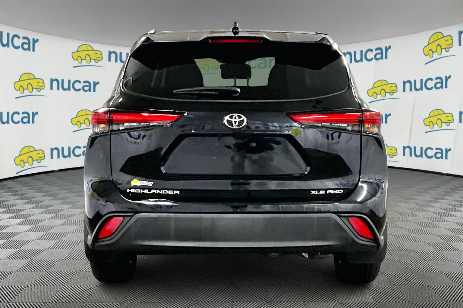 2022 Toyota Highlander XLE - Photo 5