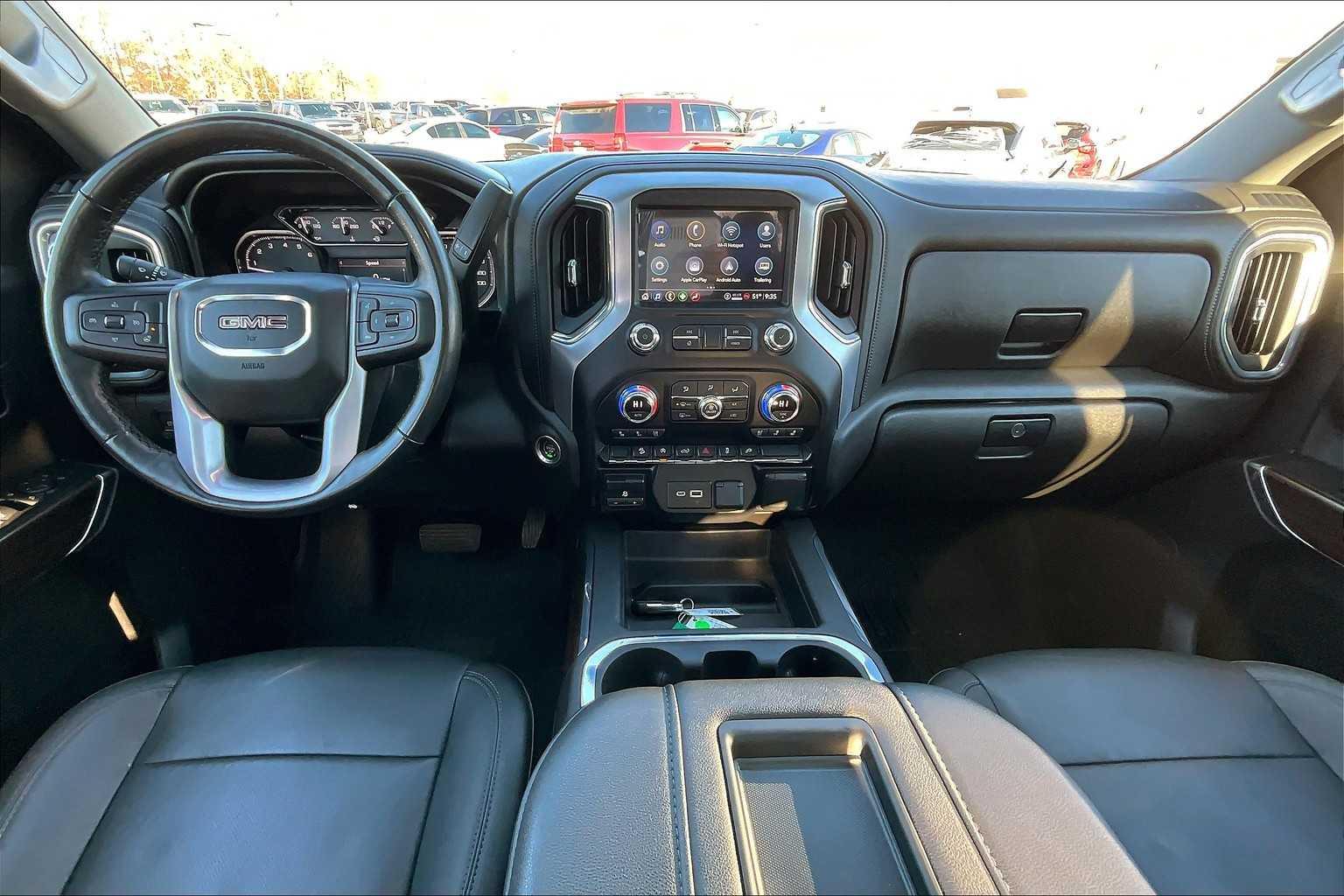 2021 GMC Sierra 1500 SLT 4WD Crew Cab 147 - Photo 20